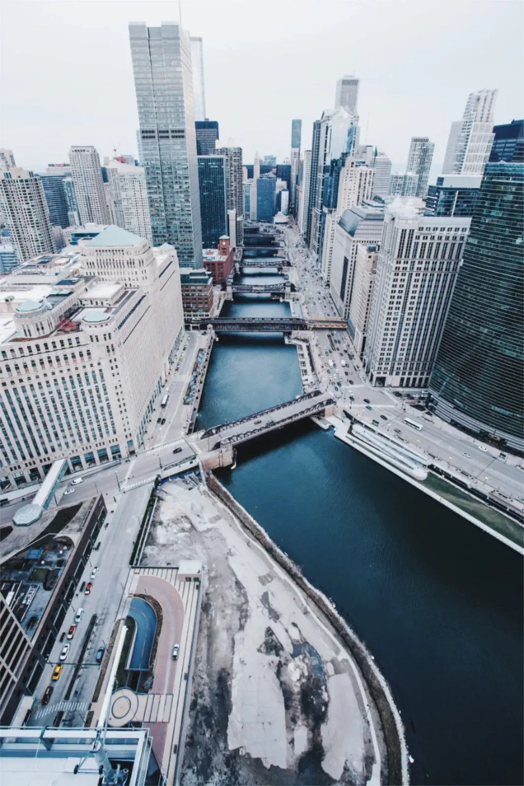 Chicago river in Downtown