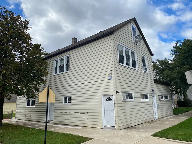 5901 W Giddings St Exterior